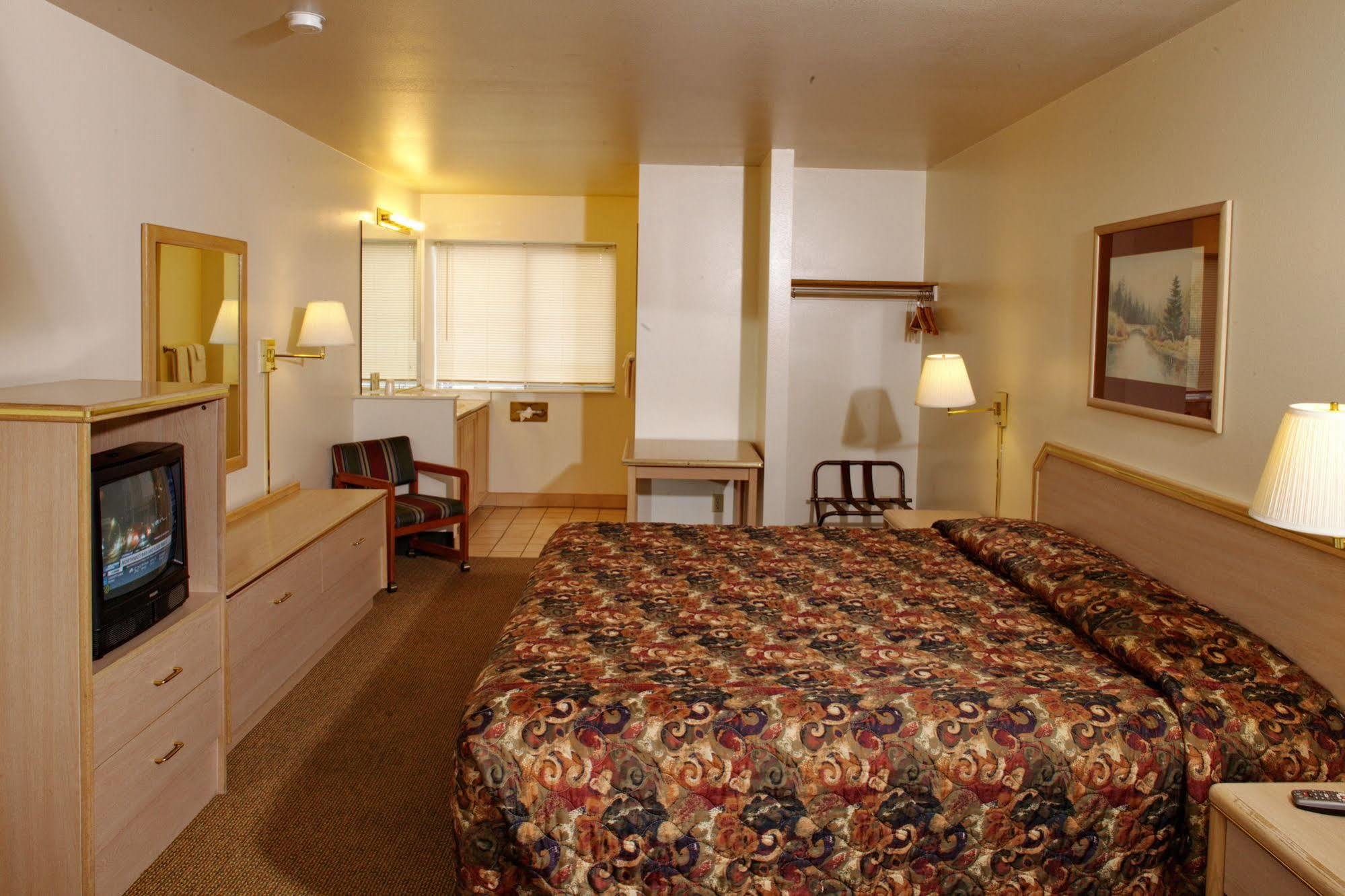 Tiki Lodge Motel Spokane Exterior photo